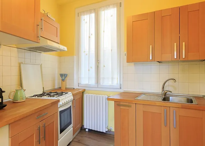 Italia 1 - By Impero House Rent *